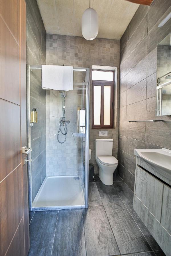 49 Sunrise Lodge กฮาจ์นซีเลม ภายนอก รูปภาพ
